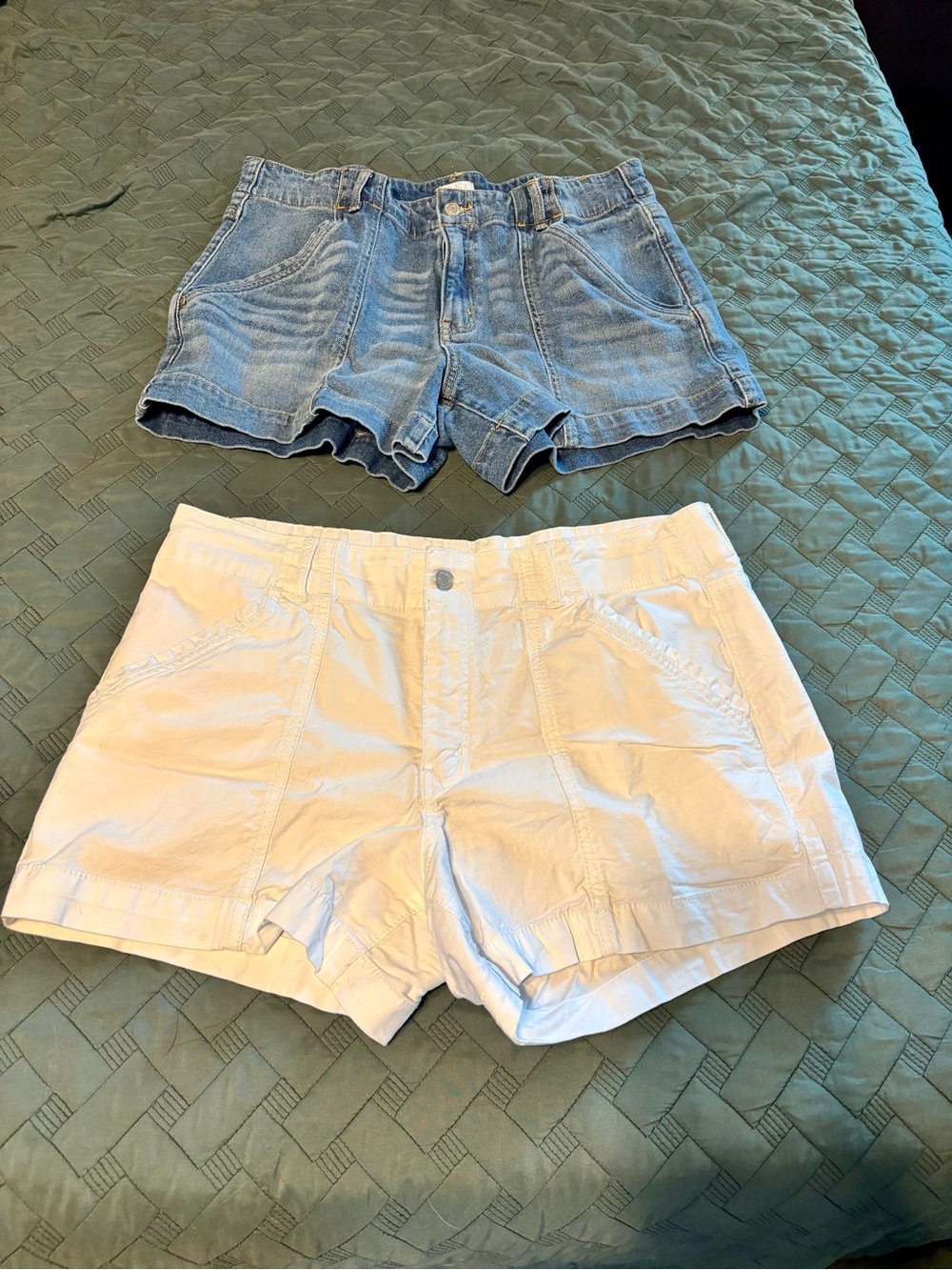 Time and Tru Women’s Denim Shorts Bundle, Size 12